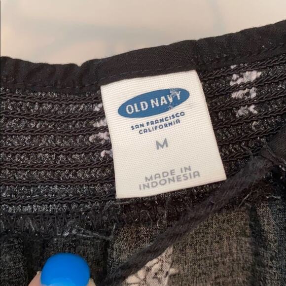 Old Navy Black Ruffled Sleeve Dress - Picture 5 of 7